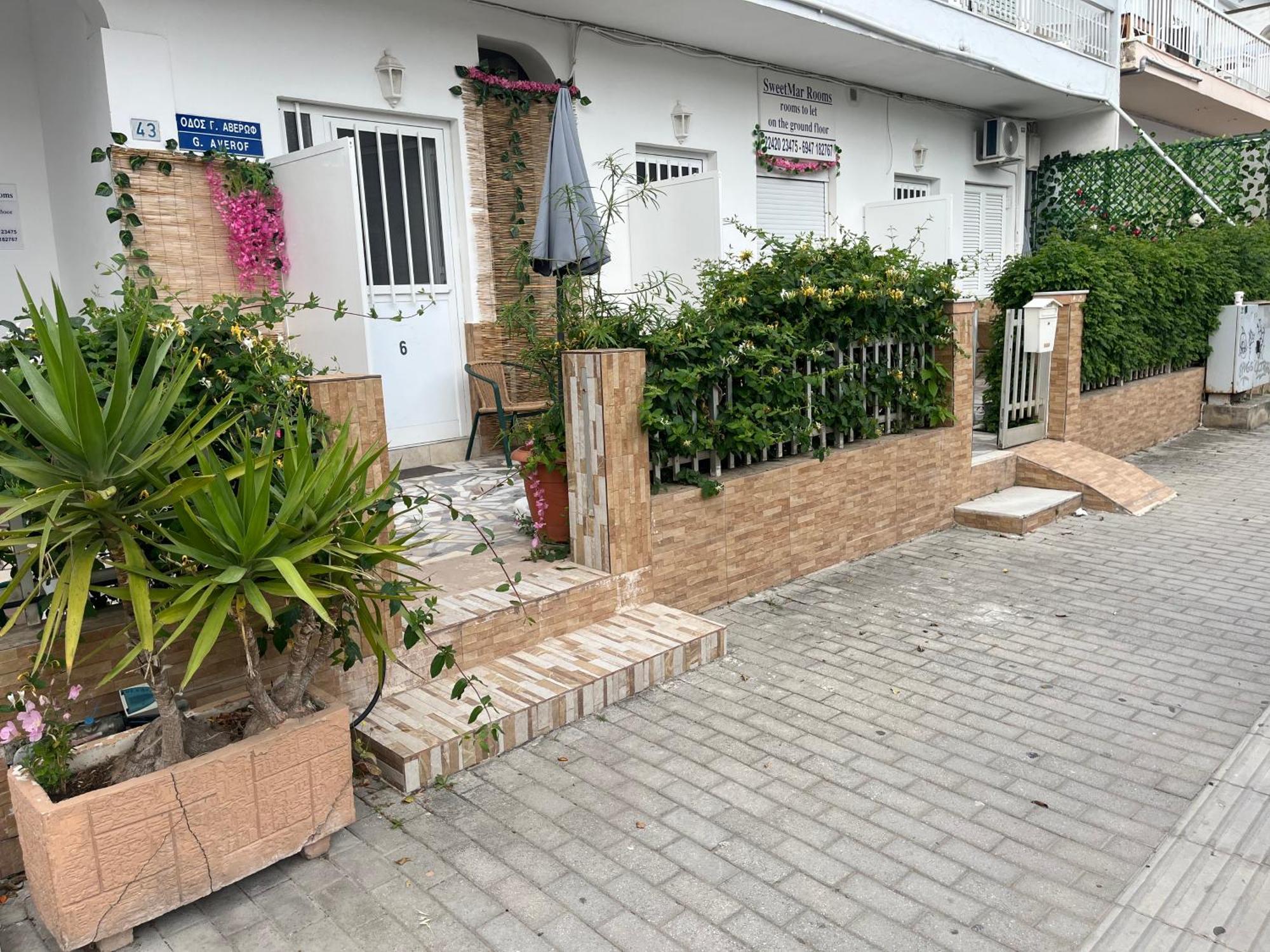 Sweetmar Guestrooms-Ground Floor Cos Exterior foto